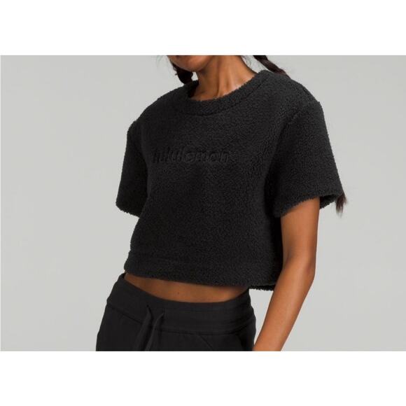 Lululemon Textured Fleece Embroidered Logo T-Shirt Women 4 Black Activewear - Picture 7 of 7